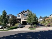 Building Photo - 2690 NW Beehollow Ln