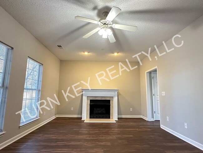 Building Photo - Townhome for rent in Alabaster