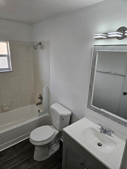 Building Photo - 5665 Boynton Cove Way
