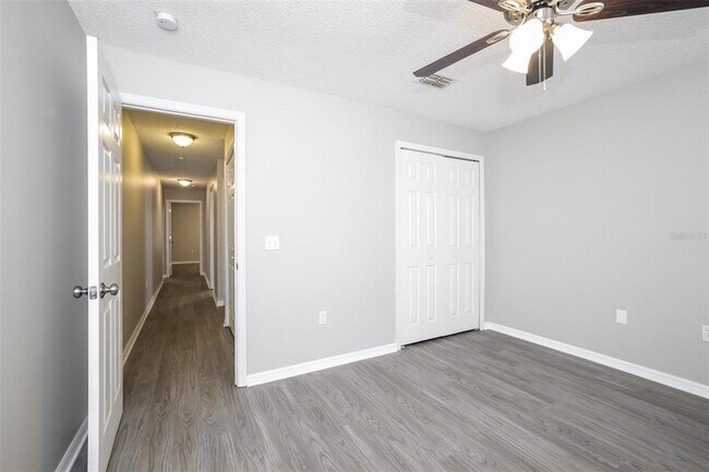 Building Photo - 630 Bayport Dr