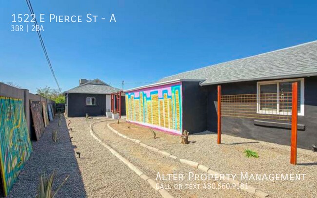 Building Photo - 1522 E Pierce St