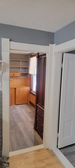 Building Photo - 80 Linden St