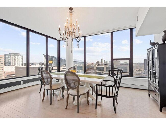 Building Photo - 740 Portland Ave