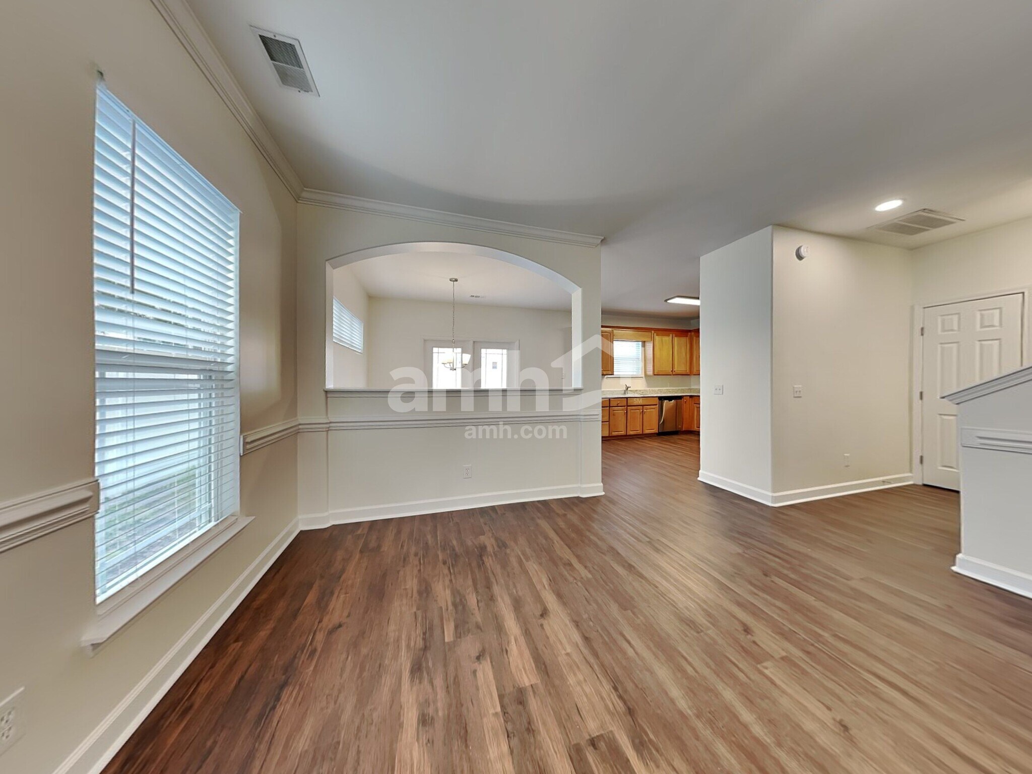 Building Photo - 85 Summer Hill Way