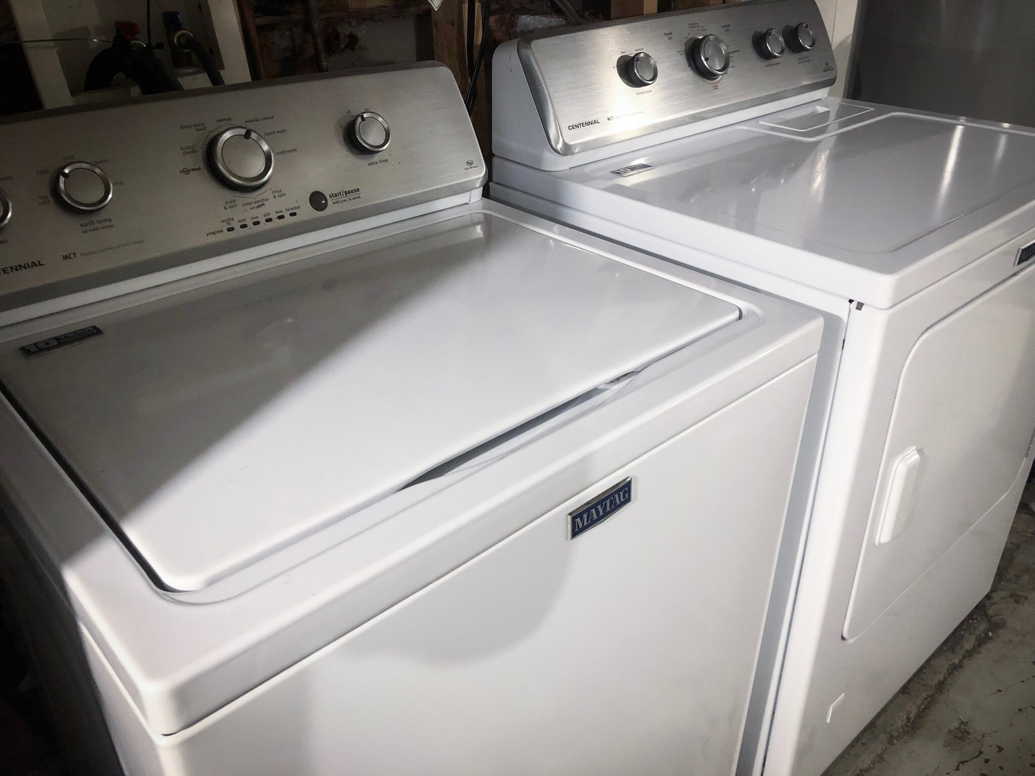 Free Laundry - 3015 N Clifton Ave