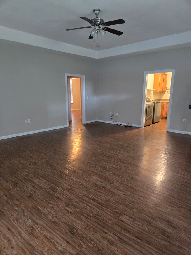 Building Photo - 1025 Porter St