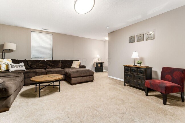 Building Photo - 8196 Echo Spring Dr