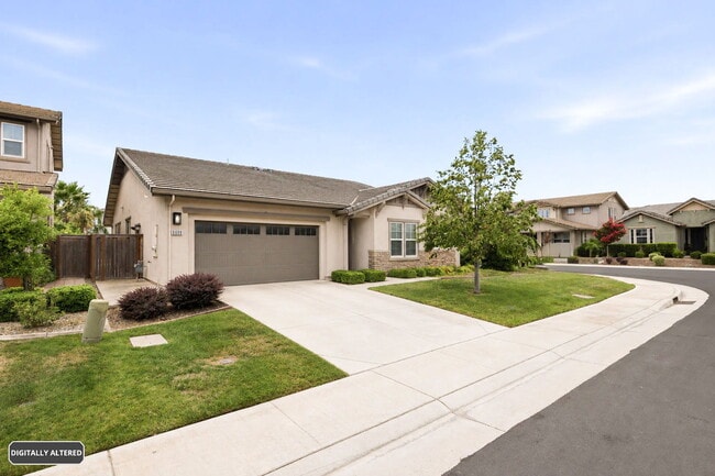 Building Photo - 8600 Arcos Way