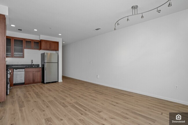 Building Photo - 6466 Hollis St
