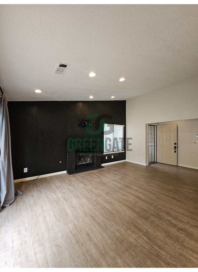 Building Photo - 1108 Cedar Creek Dr