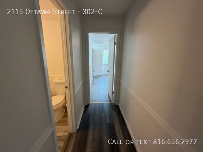 Building Photo - 2115 Ottawa St