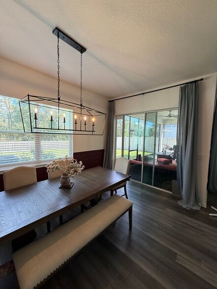 Building Photo - 12648 Hayes Clan Rd