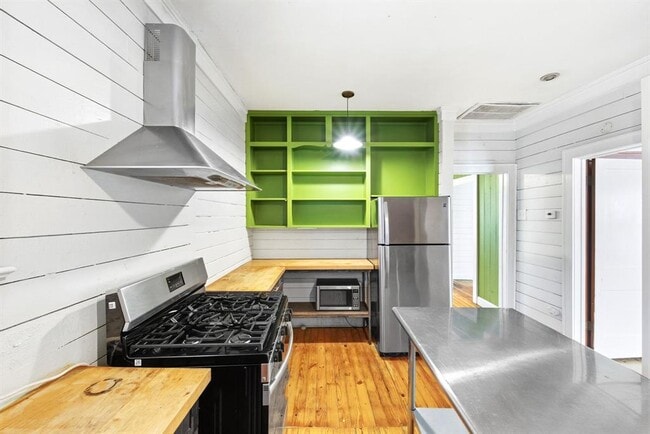 Building Photo - 2505 Willow St