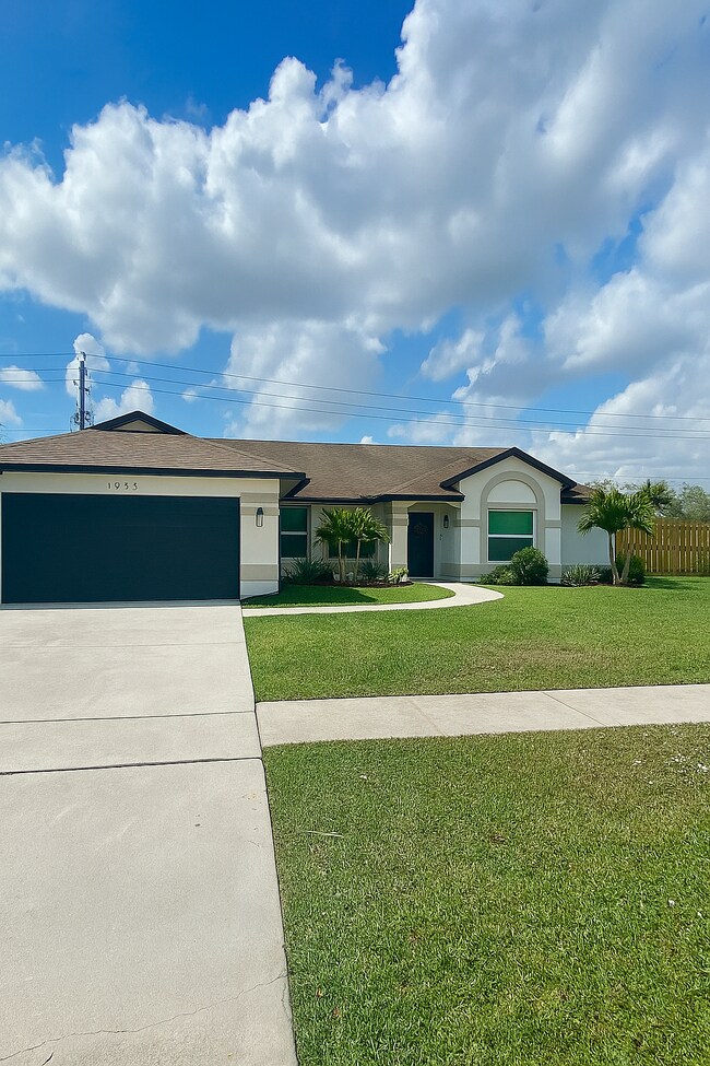 Primary Photo - 1853 Shower Tree Way
