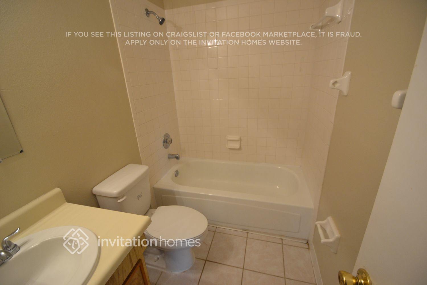 Building Photo - 4636 E Eastwind Dr