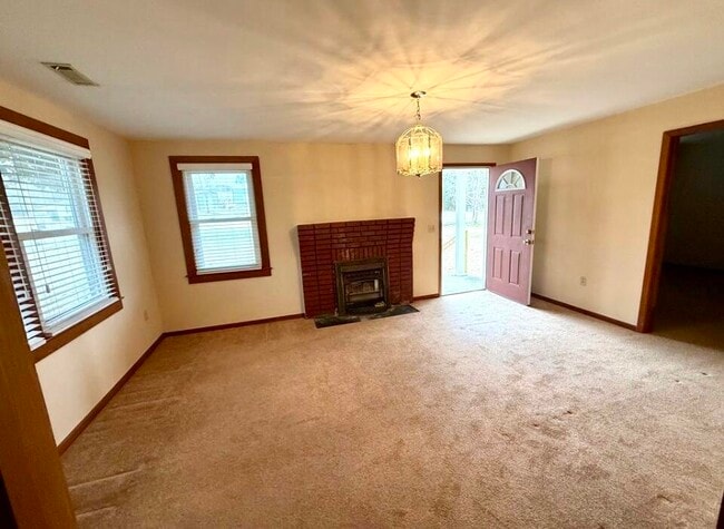 Building Photo - 881 Belvedere Clearwater Rd