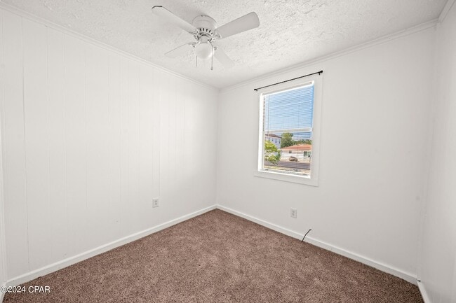 Building Photo - 6319 Sunset Ave
