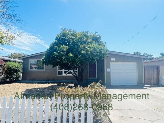 Building Photo - 924 Almaden Ave