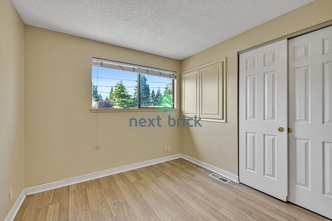 Building Photo - Beautiful home with 4 beds, 2 baths for rent