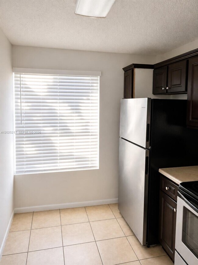 Building Photo - 2240 SW 81st Ave