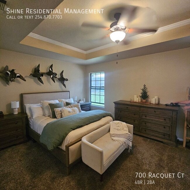 Building Photo - 700 Racquet Ct
