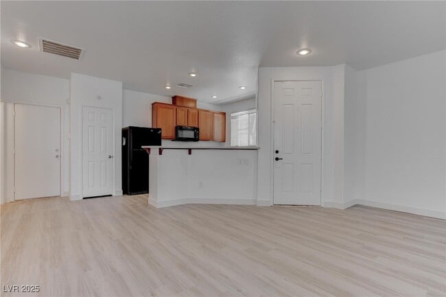 Building Photo - 7332 Marble Lake St