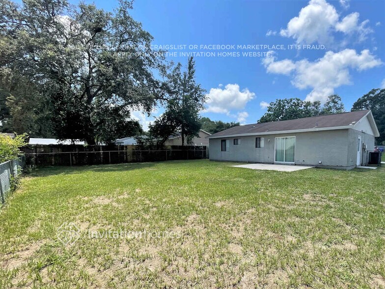 Building Photo - 1220 Piney Branch Cir