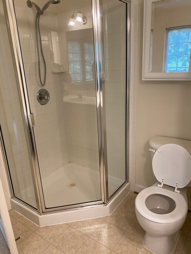 Building Photo - 14236 Madrigal Dr