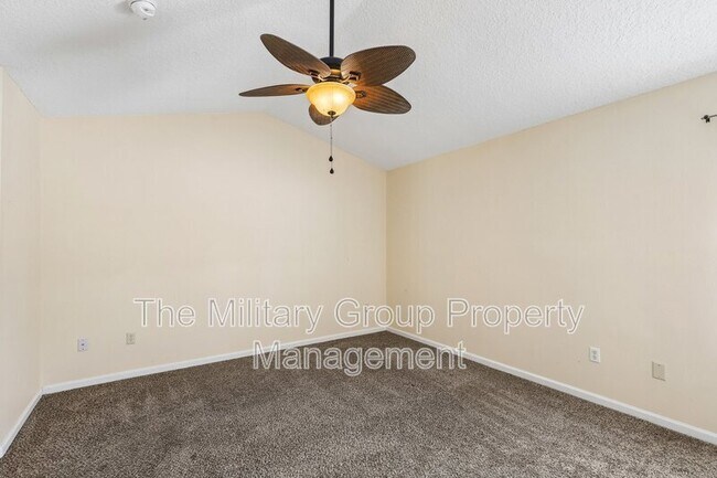 Building Photo - 12387 Anarania Dr