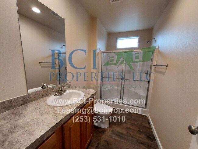 Building Photo - BRAND NEW 2 BEDROOM, 1 BATH!!!