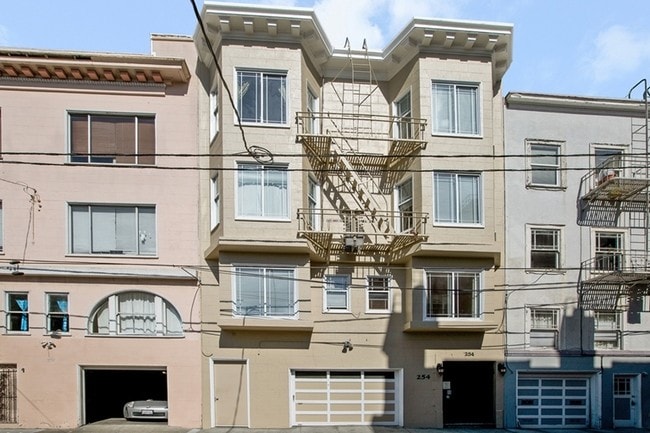 Primary Photo - 355 Grove