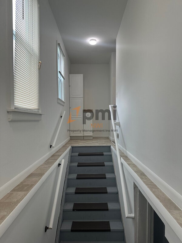 Building Photo - 6812 Jackson Ave