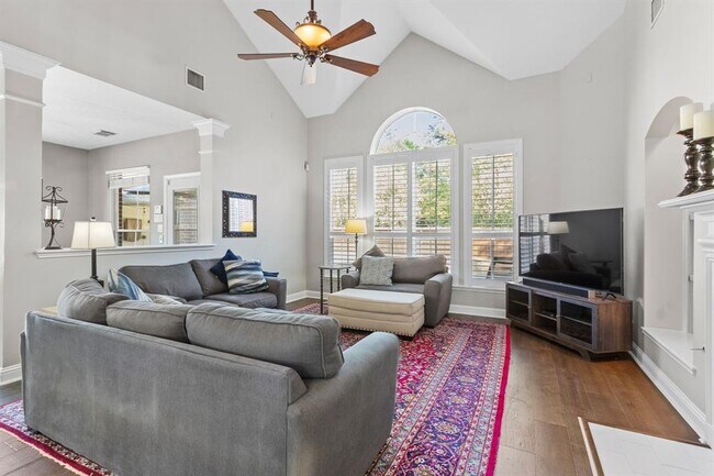Building Photo - 13614 Cardinal Cove Ct