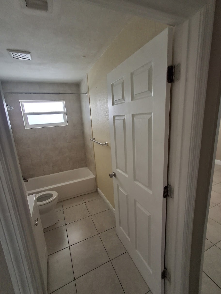 Building Photo - 2820 Avenue S