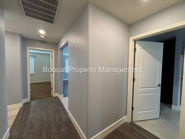 Building Photo - 6515 Copper Mountain Dr
