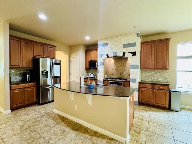 Building Photo - 205 Saddle Ridge Dr