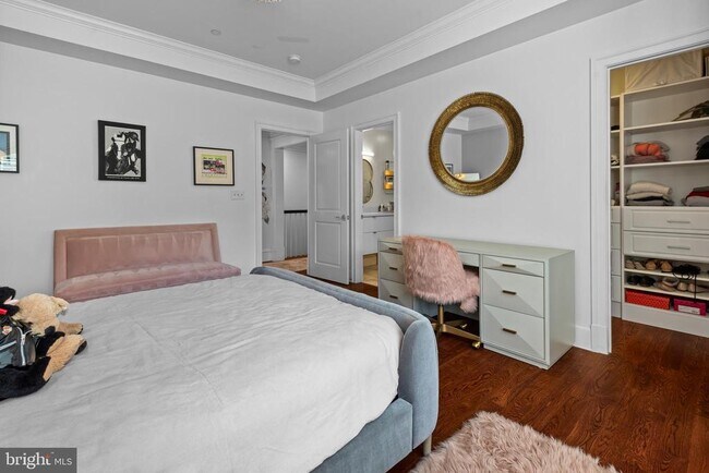 Building Photo - 5600 Brite Dr