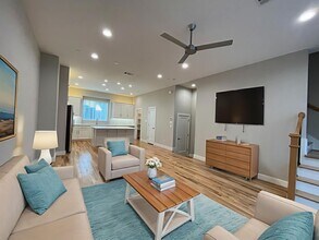 Building Photo - Modern living in trending East Dallas at METRO AT LIVE OAK!
