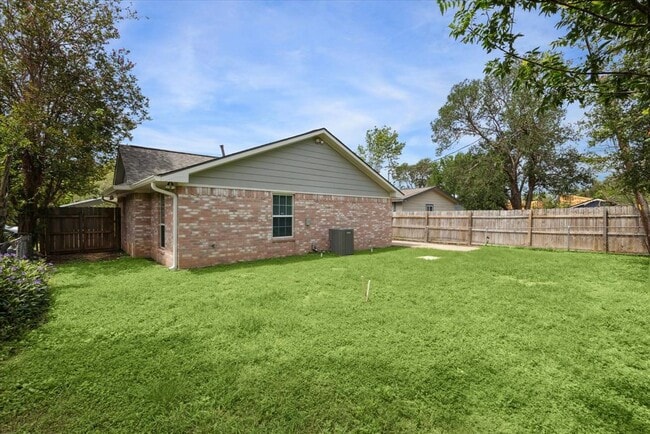 Building Photo - 4506 Glomar Ave