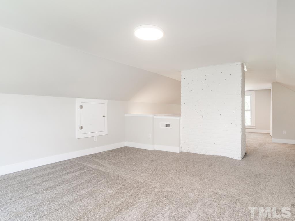 Building Photo - 234 Hatch St