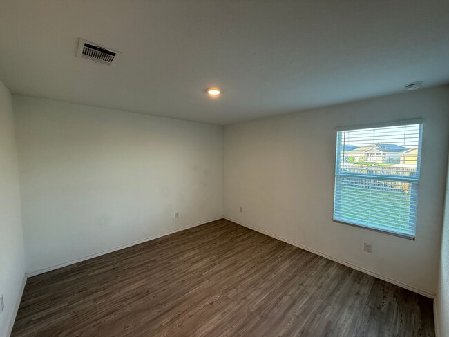 Building Photo - 3Bd 2Ba in Voss Farms Community, NBTX