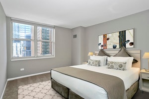 Building Photo - 21 W Chestnut St