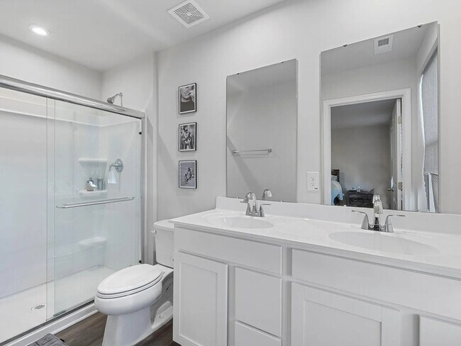 Building Photo - Lease OR Lease to Own
