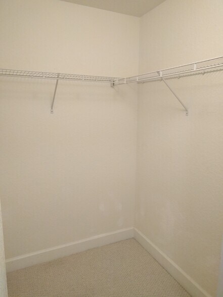 Building Photo - 3210 Renaissance Way