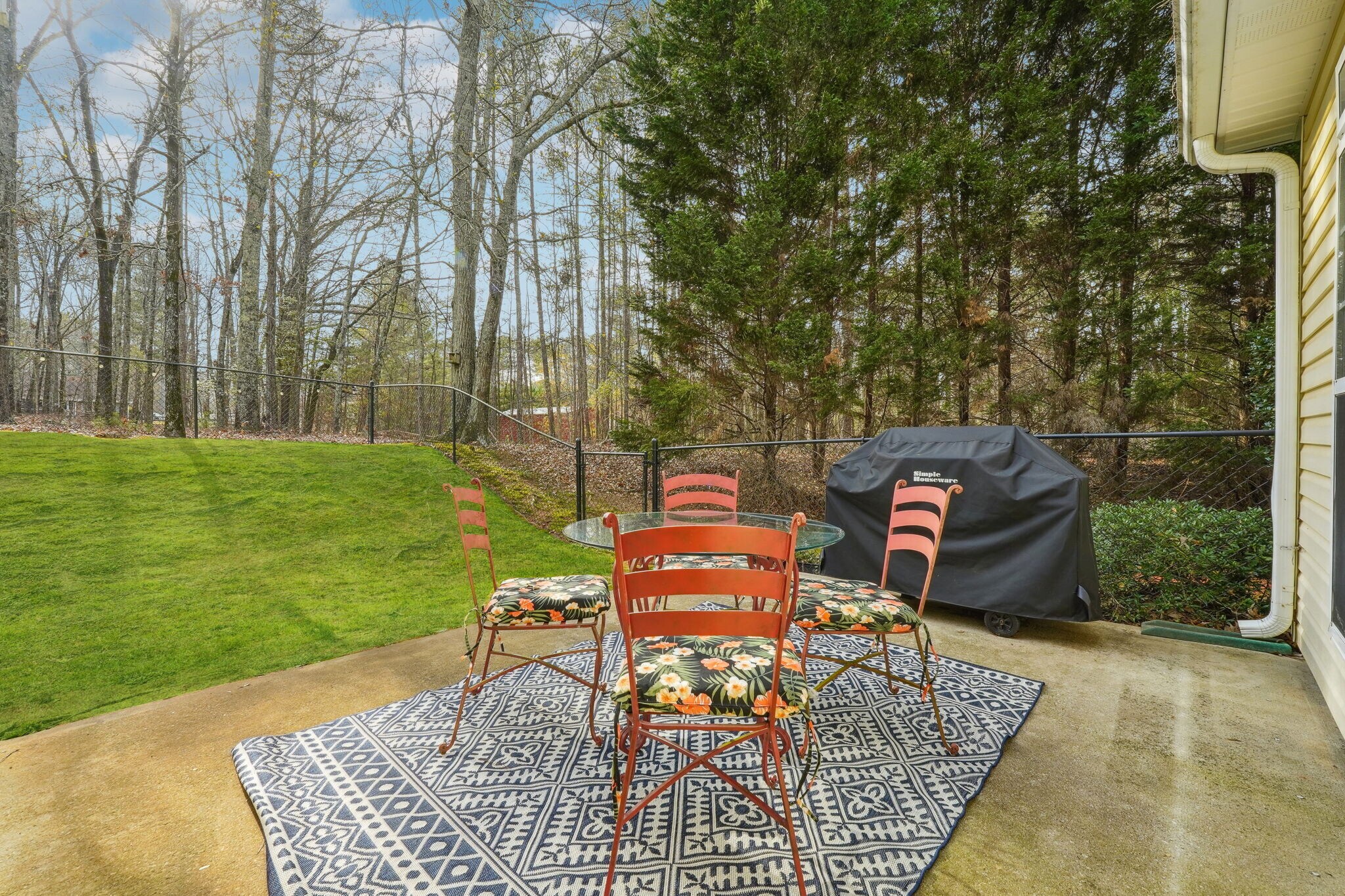 Building Photo - 135 Farr Lake Dr