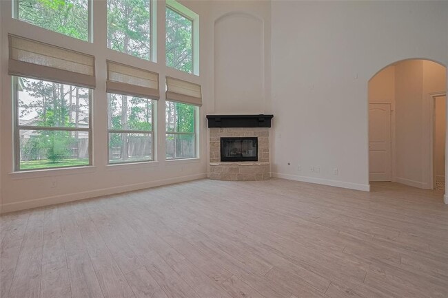 Building Photo - 155 Lindenberry Cir