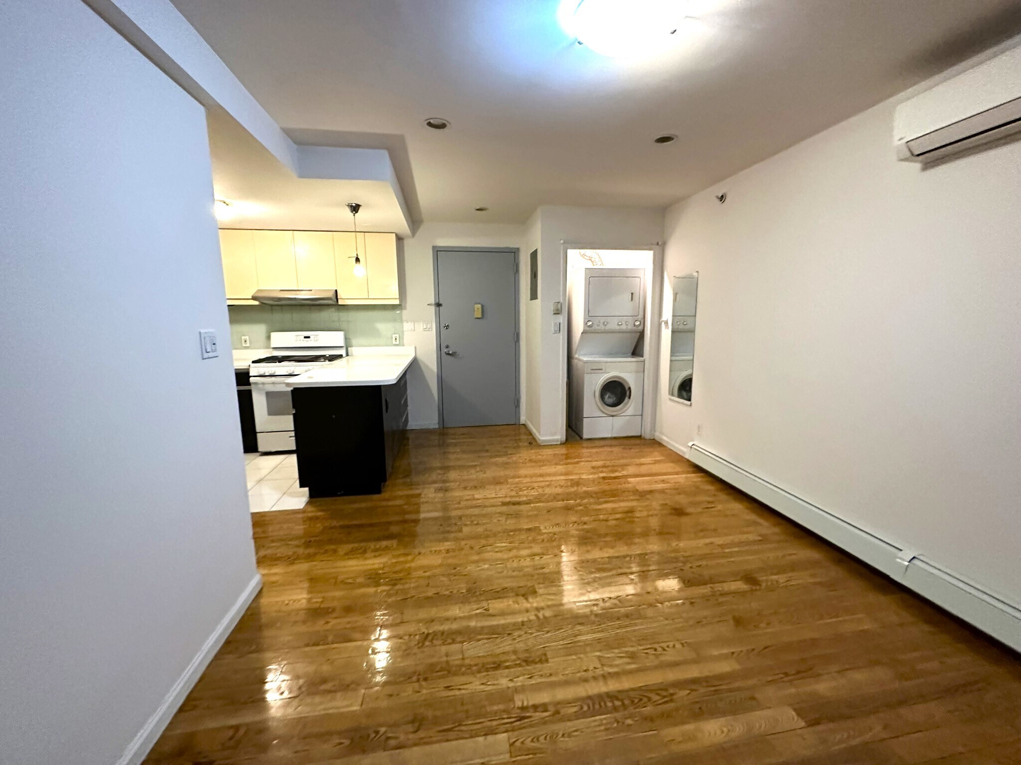 Building Photo - 13203 Sanford Ave