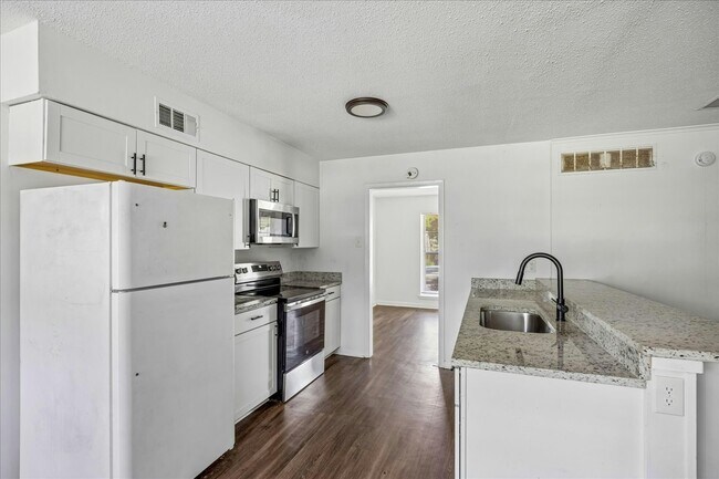 Building Photo - 3844 Marston Rd