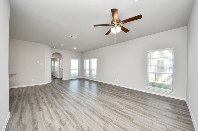 Building Photo - 1472 Sundown Gln Ln