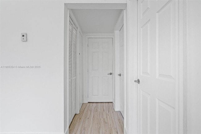 Building Photo - 1145 SW 74th Ct